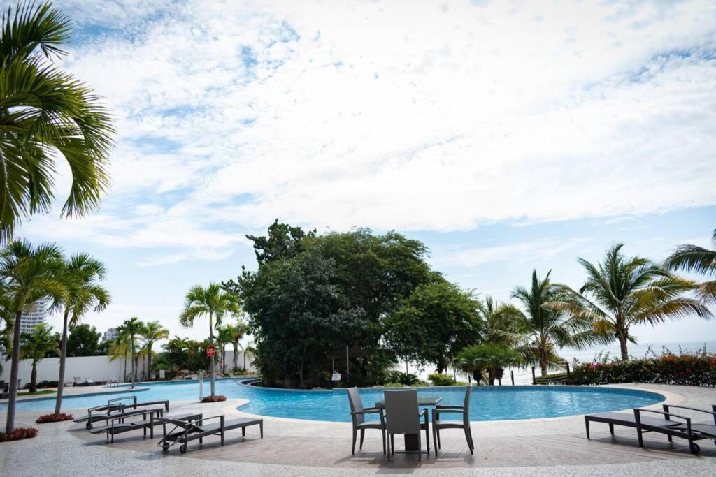 M3 Lujoso Y Comodo Departamento Con Playa 2 Piscinas Cancha De Tenis Jacuzzi Seguridad 24 Horas Манта Екстериор снимка